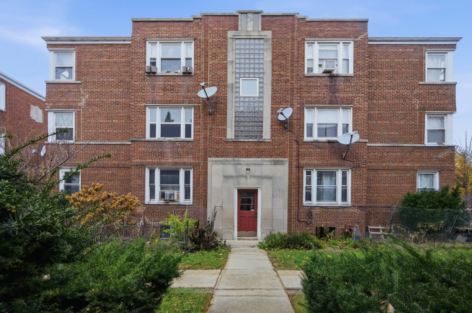 7524 N Ridge Boulevard #2W, Chicago, IL 60645