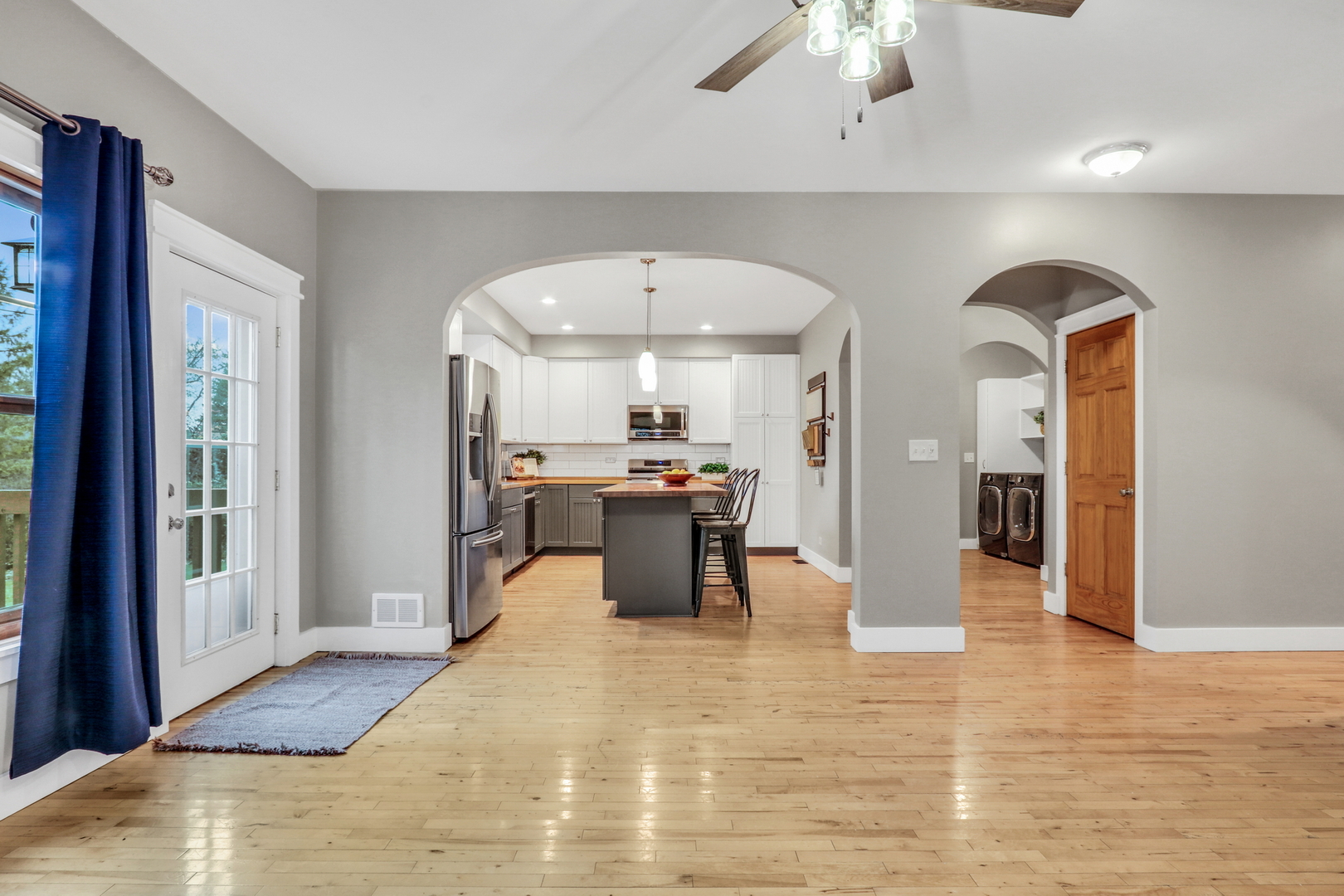 350 S Alleghany Road, Grayslake, IL 60030