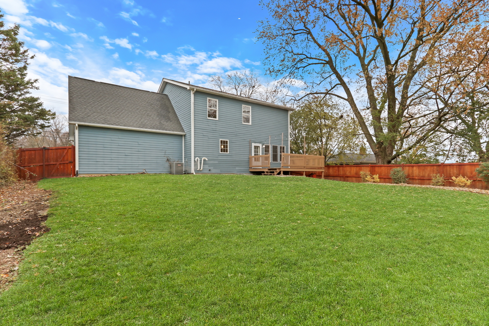 350 S Alleghany Road, Grayslake, IL 60030