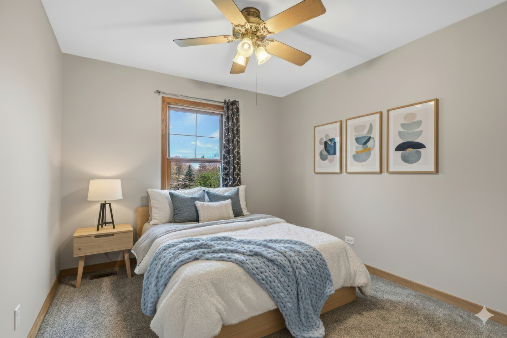 350 S Alleghany Road, Grayslake, IL 60030