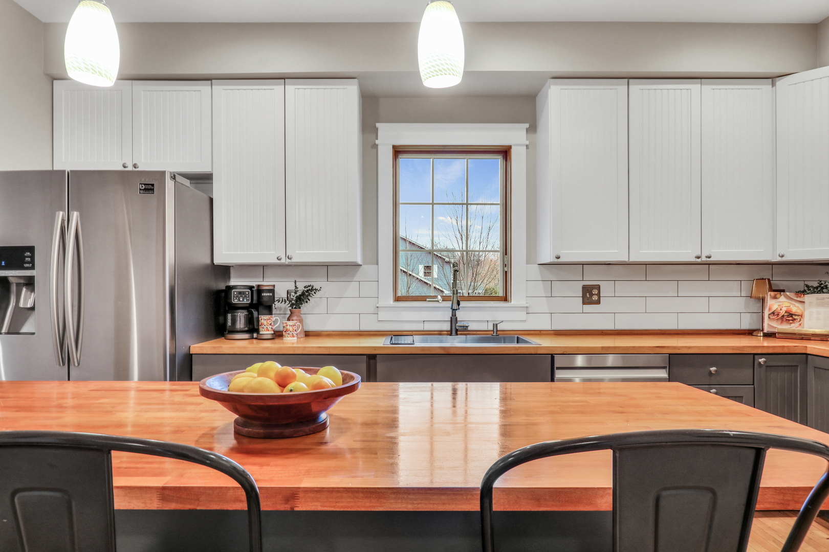 350 S Alleghany Road, Grayslake, IL 60030