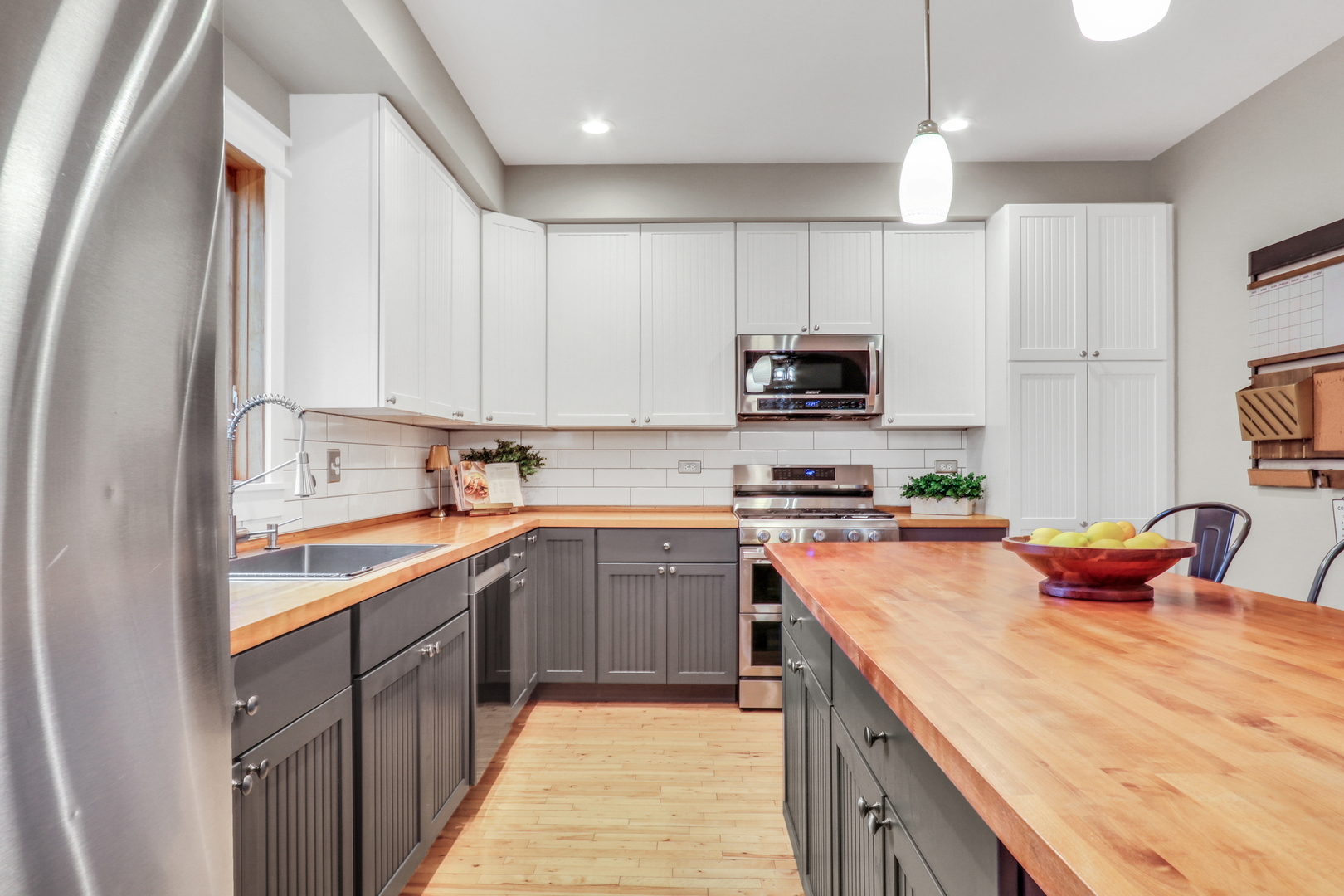 350 S Alleghany Road, Grayslake, IL 60030