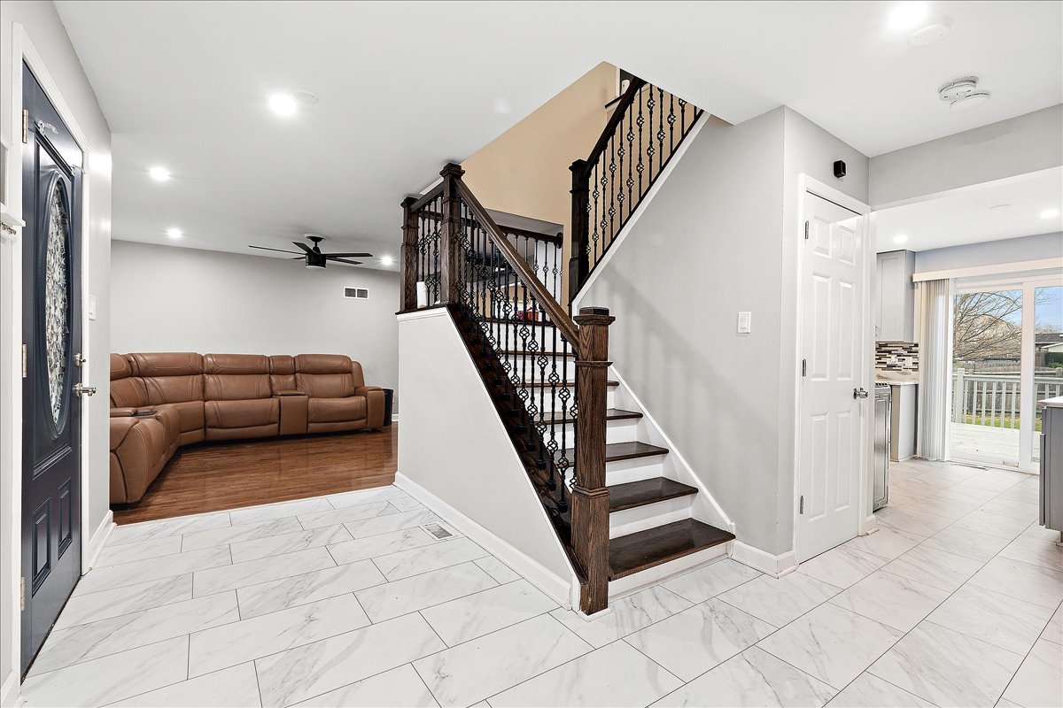 16953 88th Court, Orland Hills, IL 60487