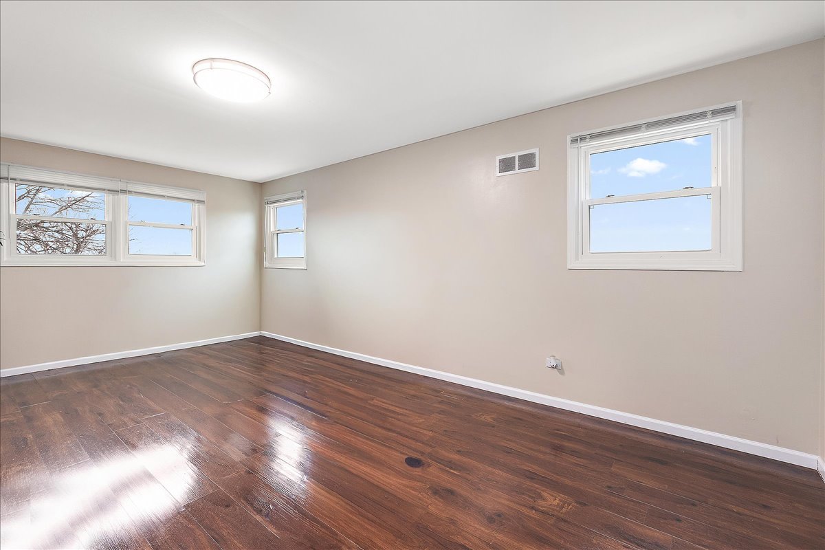 16953 88th Court, Orland Hills, IL 60487