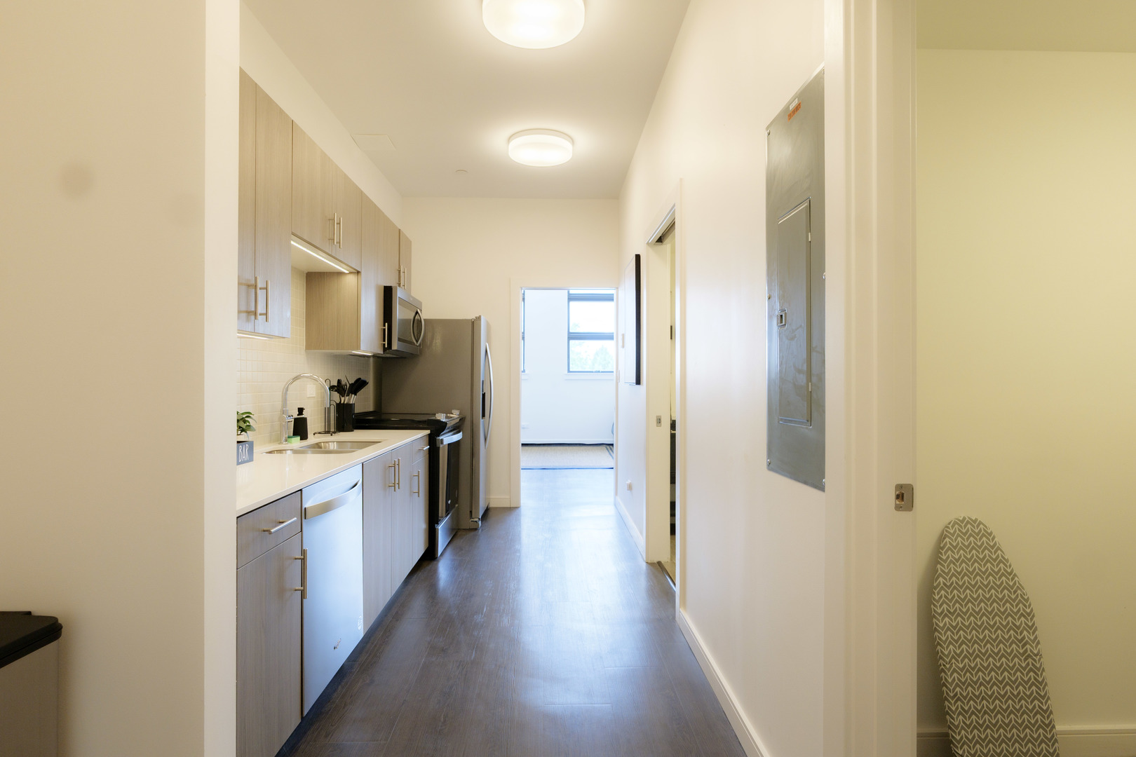 140 Washington Square, Washington, IL 61571