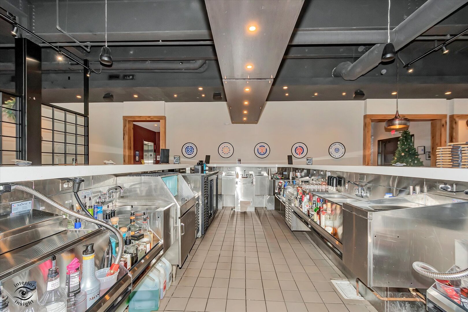 140 Washington Square, Washington, IL 61571