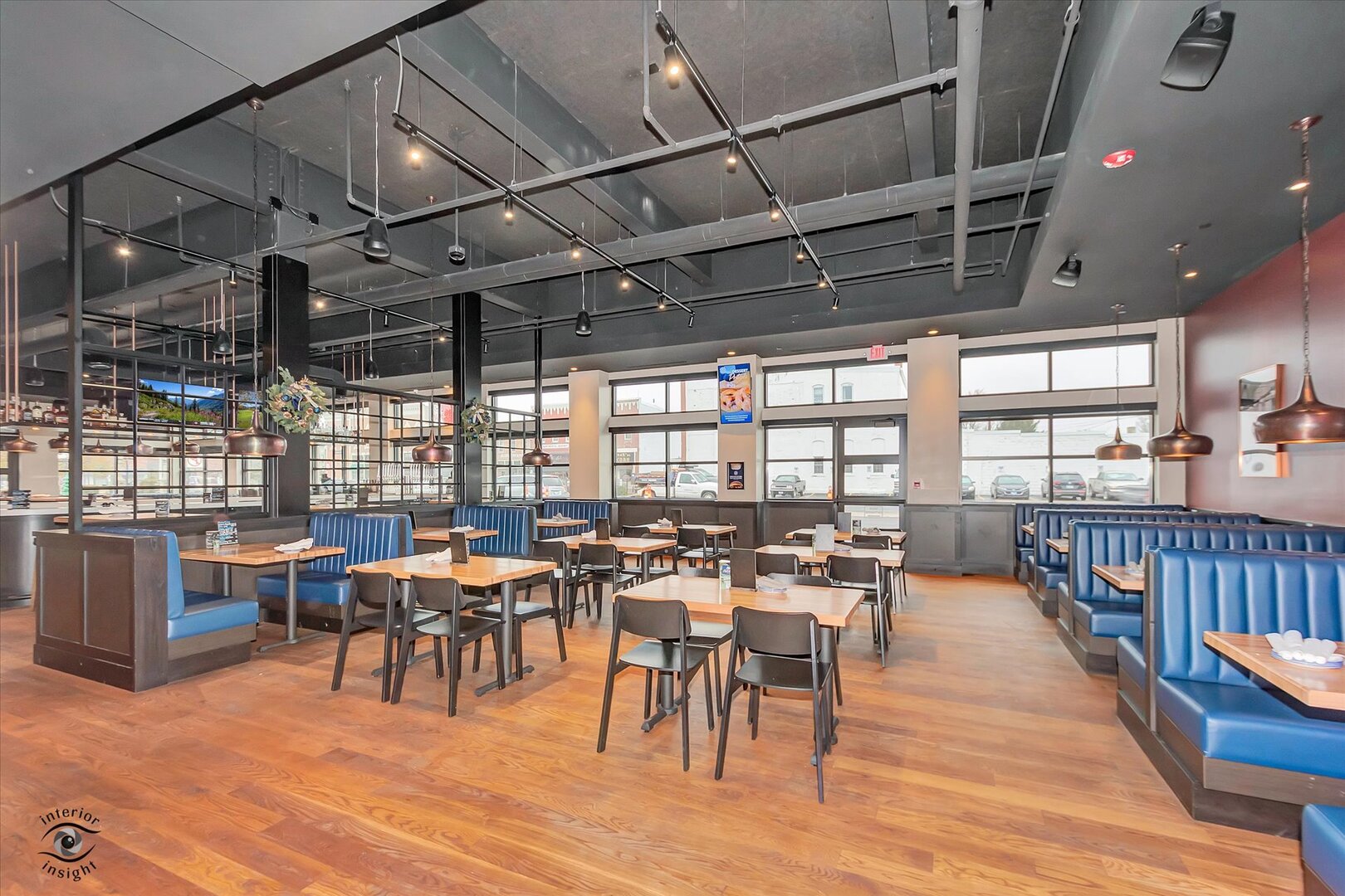 140 Washington Square, Washington, IL 61571