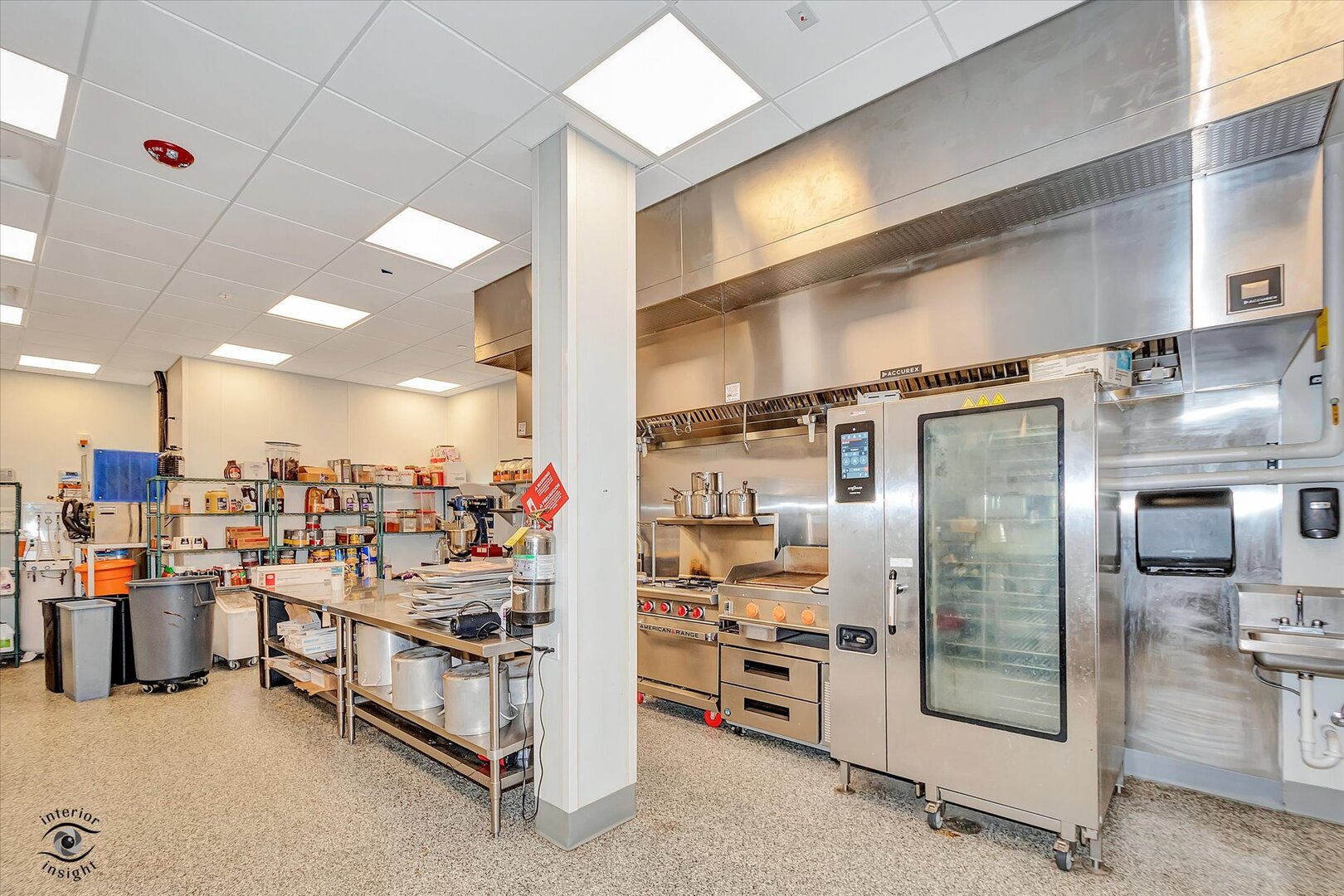 140 Washington Square, Washington, IL 61571