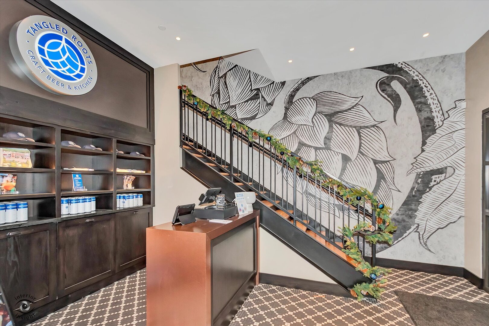 140 Washington Square, Washington, IL 61571