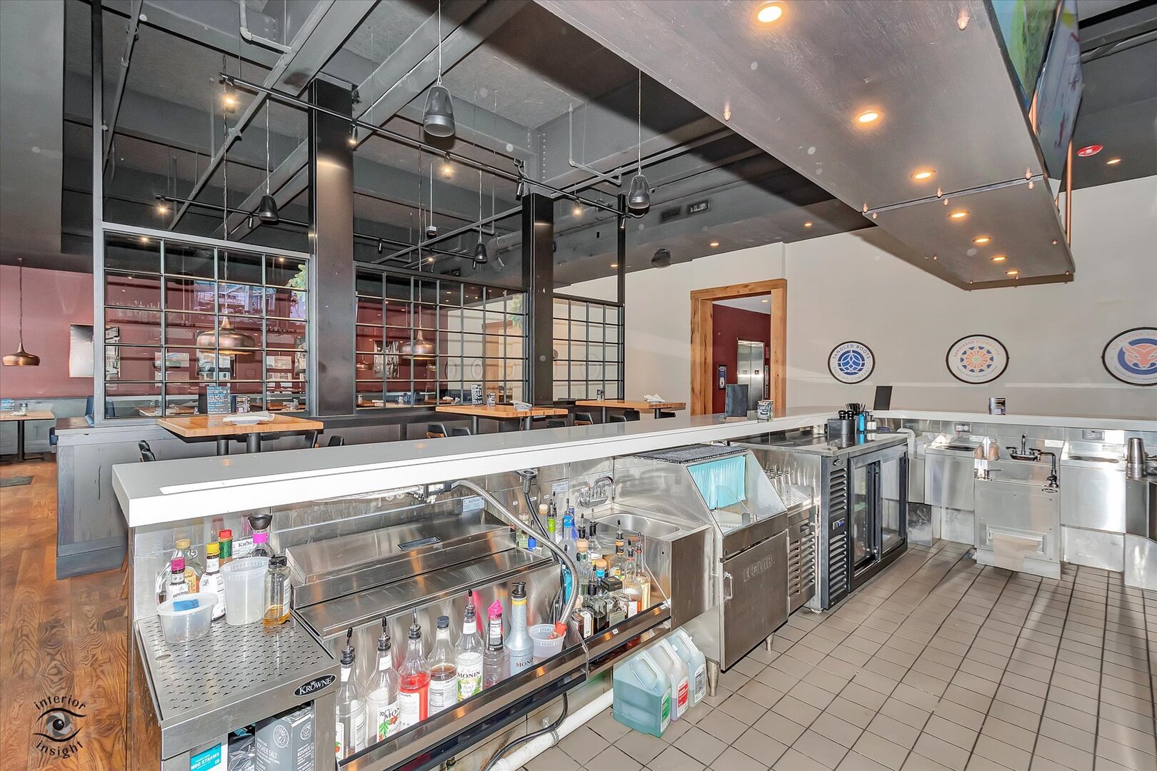 140 Washington Square, Washington, IL 61571