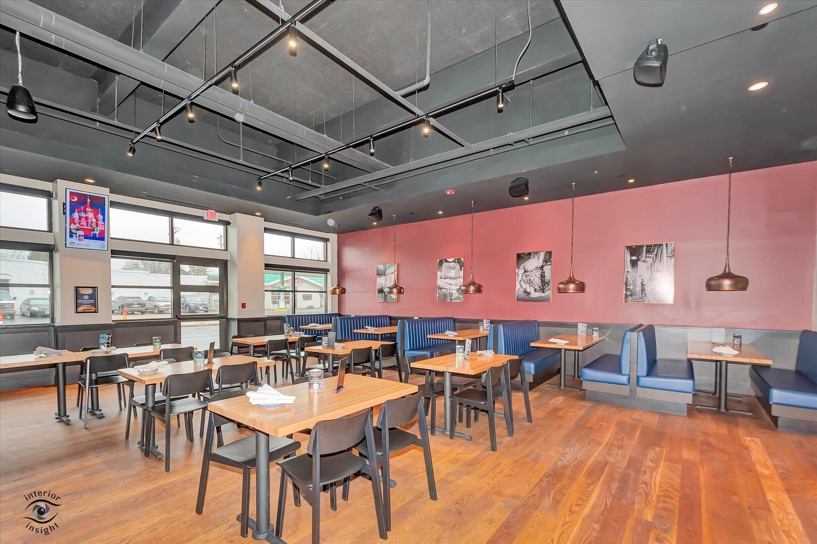 140 Washington Square, Washington, IL 61571