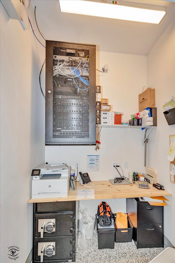 140 Washington Square, Washington, IL 61571