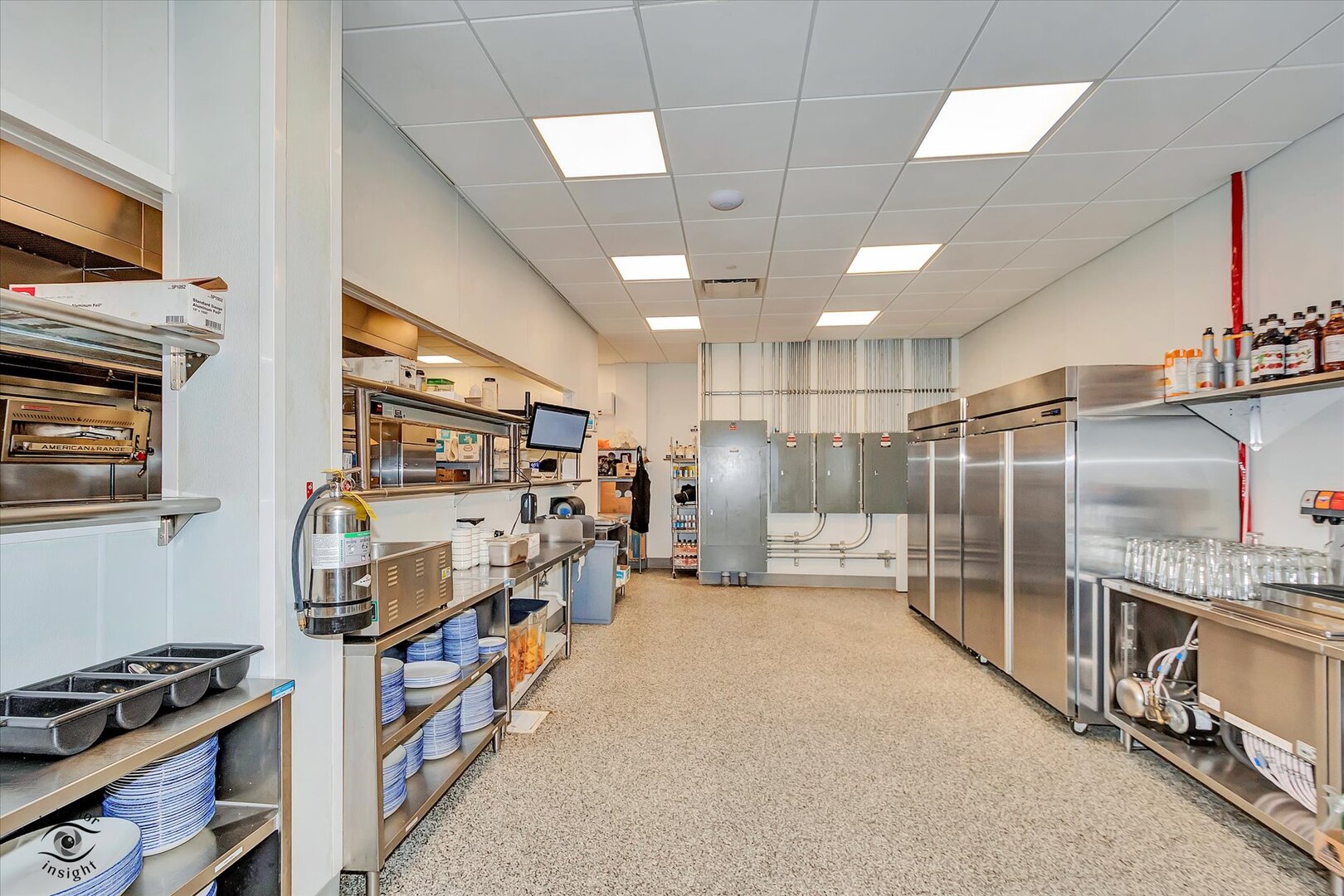 140 Washington Square, Washington, IL 61571