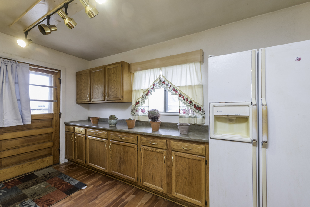 1015 Merton Avenue, Waukegan, IL 60087