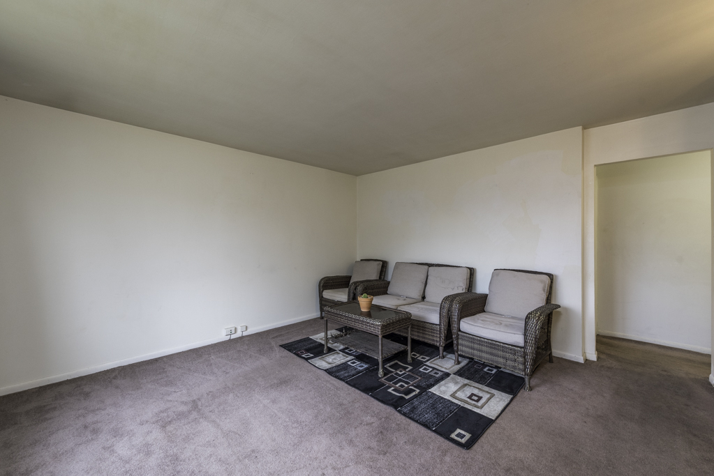 1015 Merton Avenue, Waukegan, IL 60087