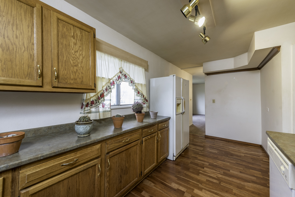 1015 Merton Avenue, Waukegan, IL 60087