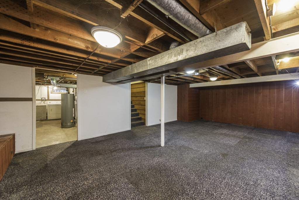 1015 Merton Avenue, Waukegan, IL 60087