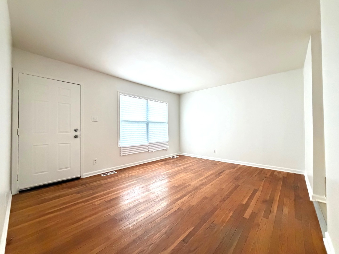 2039 221st Street, Sauk Village, IL 60411