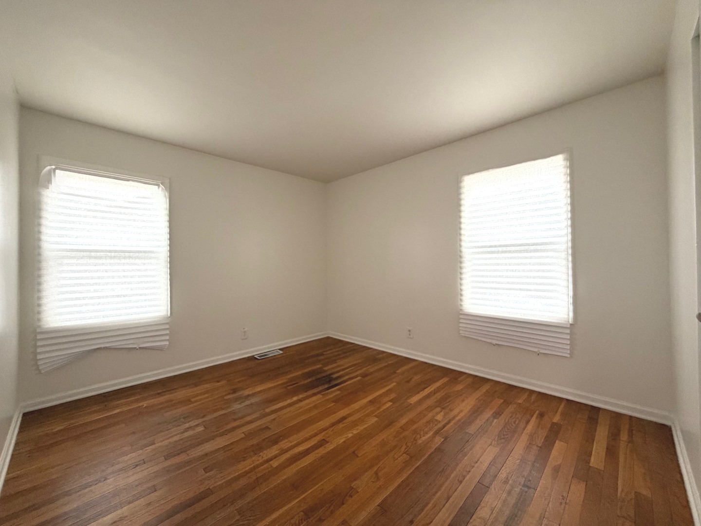 2039 221st Street, Sauk Village, IL 60411