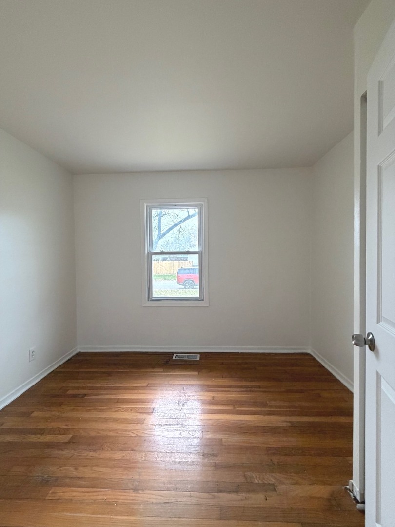 2039 221st Street, Sauk Village, IL 60411