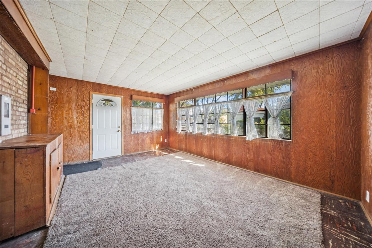 3047 N 79th Avenue, Elmwood Park, IL 60707