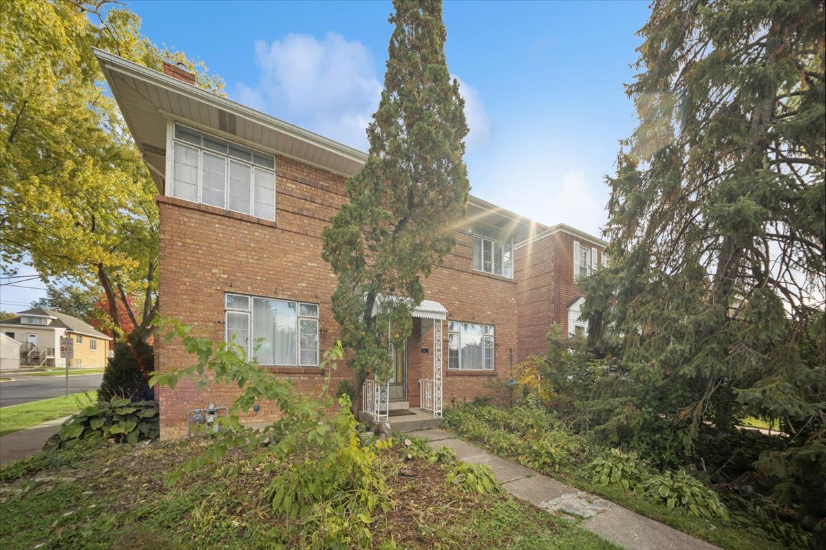 3047 N 79th Avenue, Elmwood Park, IL 60707