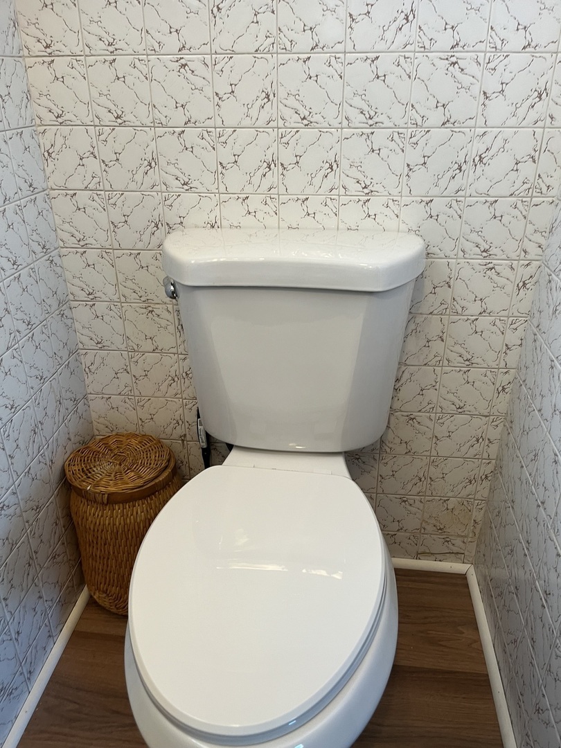 2222 S 15th Avenue, North Riverside, IL 60546