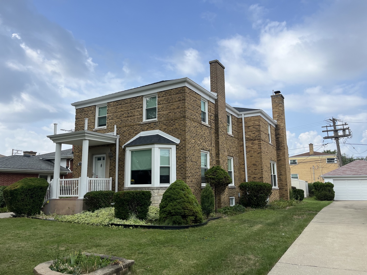 2222 S 15th Avenue, North Riverside, IL 60546