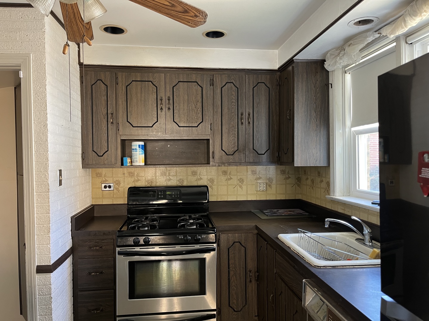 2222 S 15th Avenue, North Riverside, IL 60546