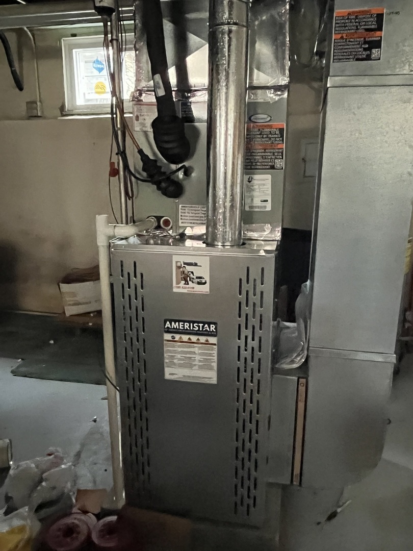 2222 S 15th Avenue, North Riverside, IL 60546