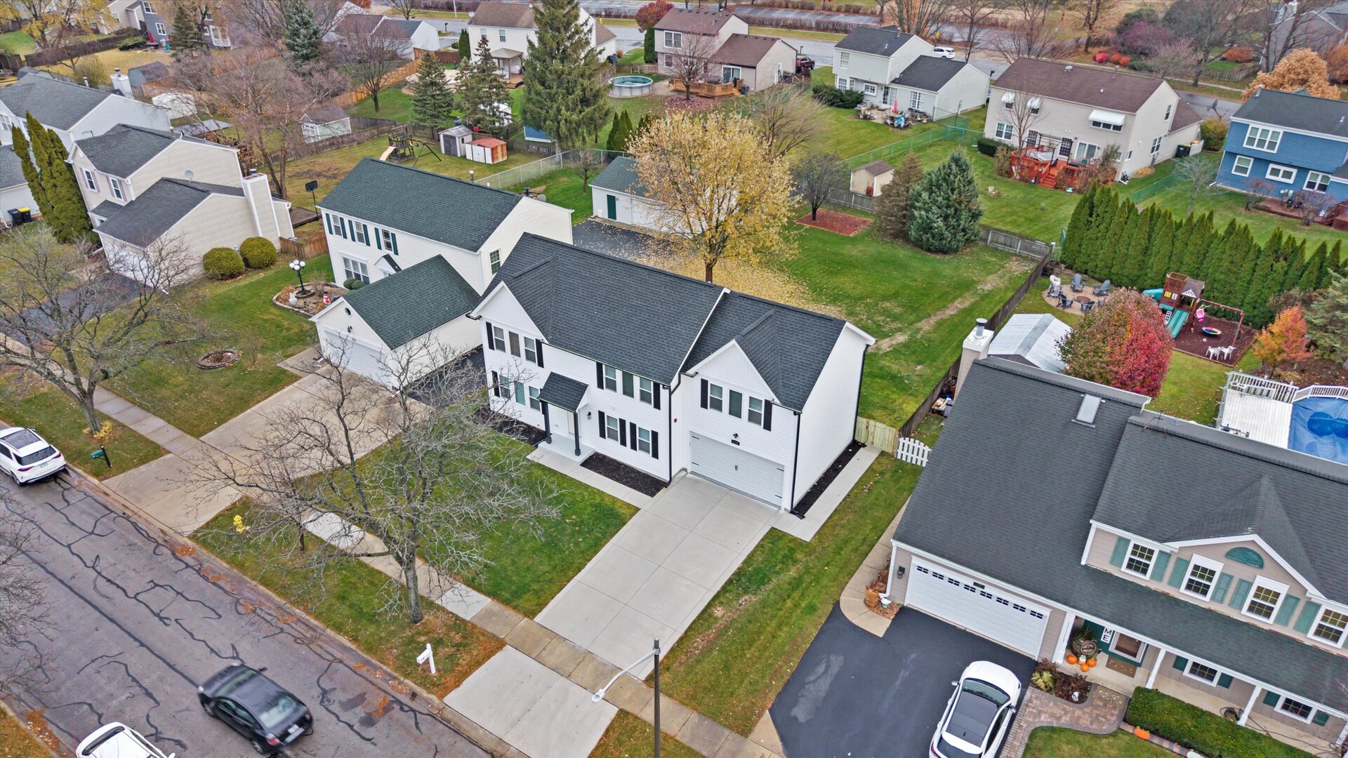 1245 Narragansett Drive, Carol Stream, IL 60188