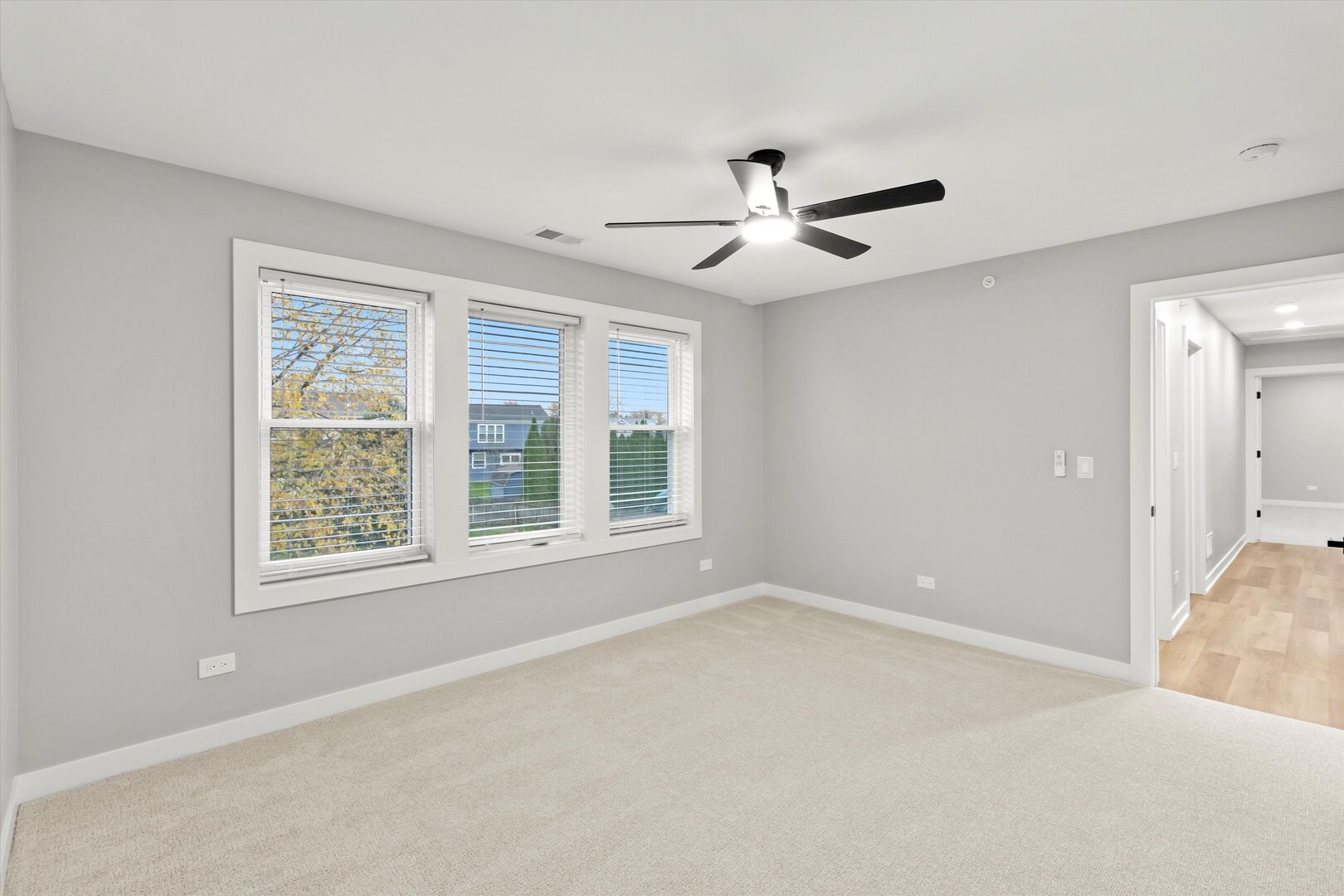 1245 Narragansett Drive, Carol Stream, IL 60188