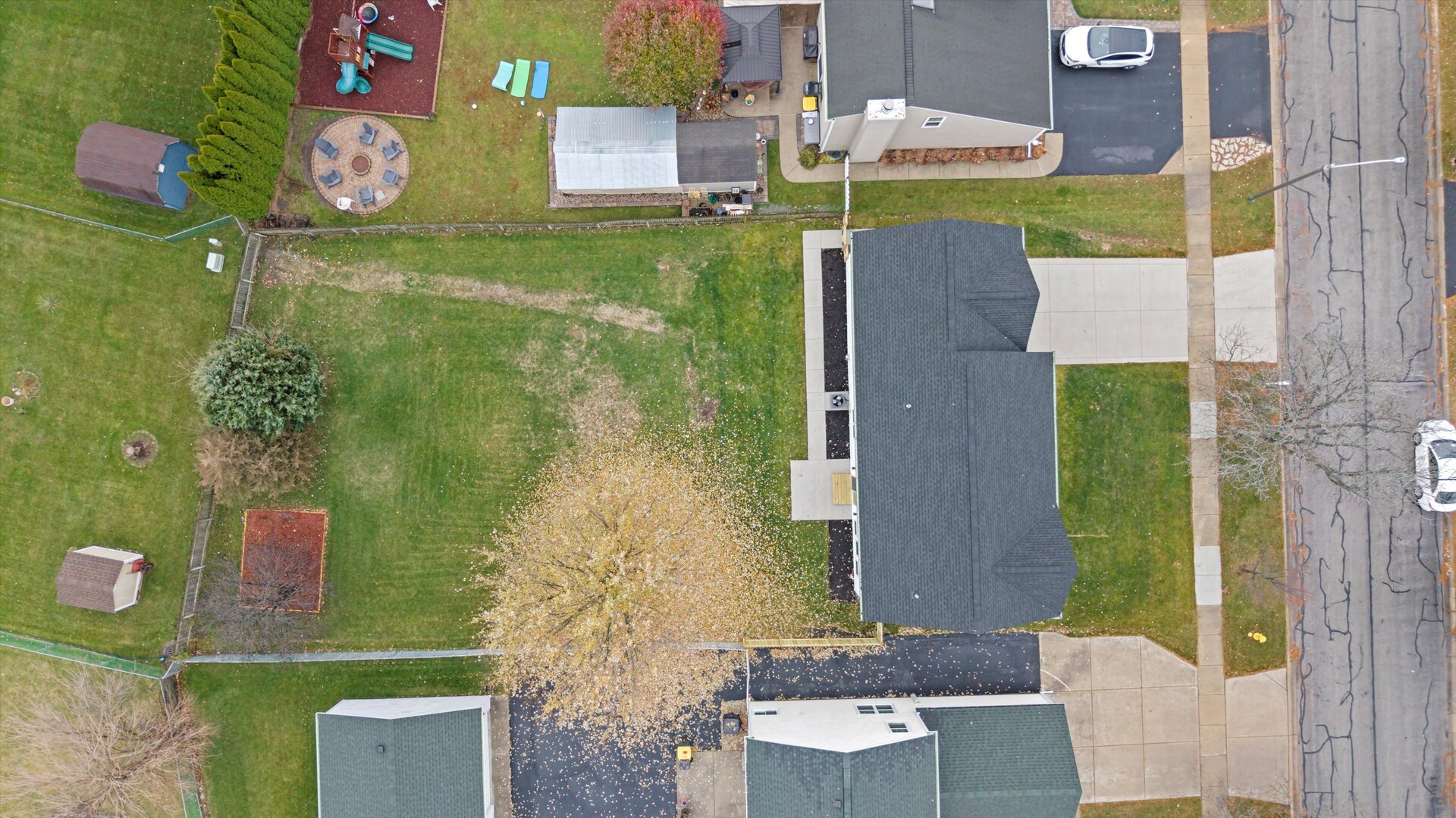 1245 Narragansett Drive, Carol Stream, IL 60188