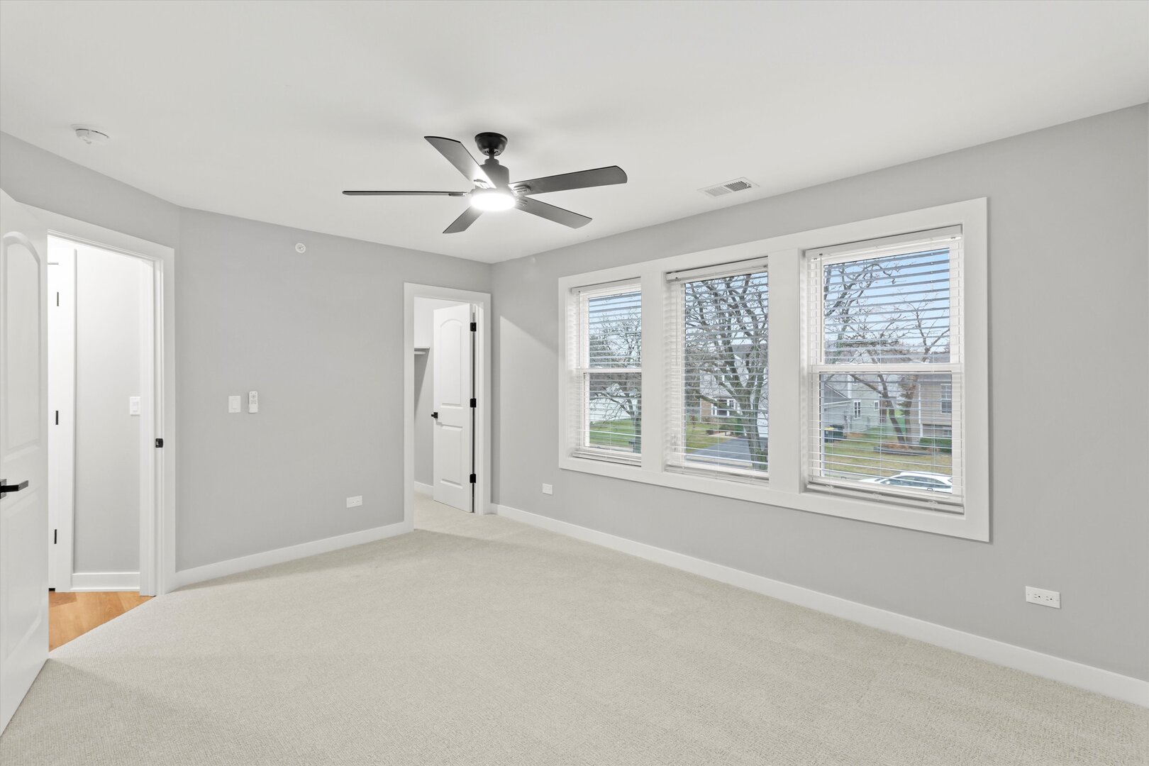 1245 Narragansett Drive, Carol Stream, IL 60188