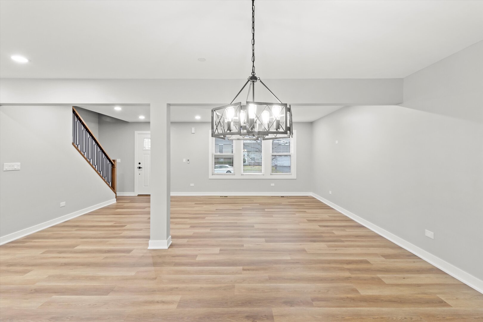 1245 Narragansett Drive, Carol Stream, IL 60188