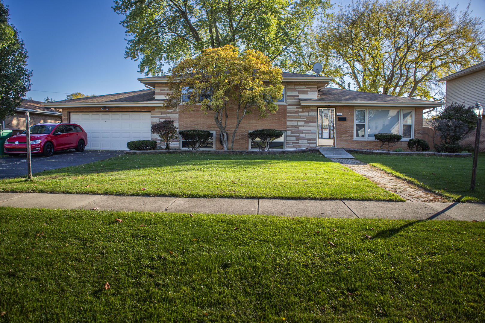 5543 W 83rd Street, Burbank, IL 60459