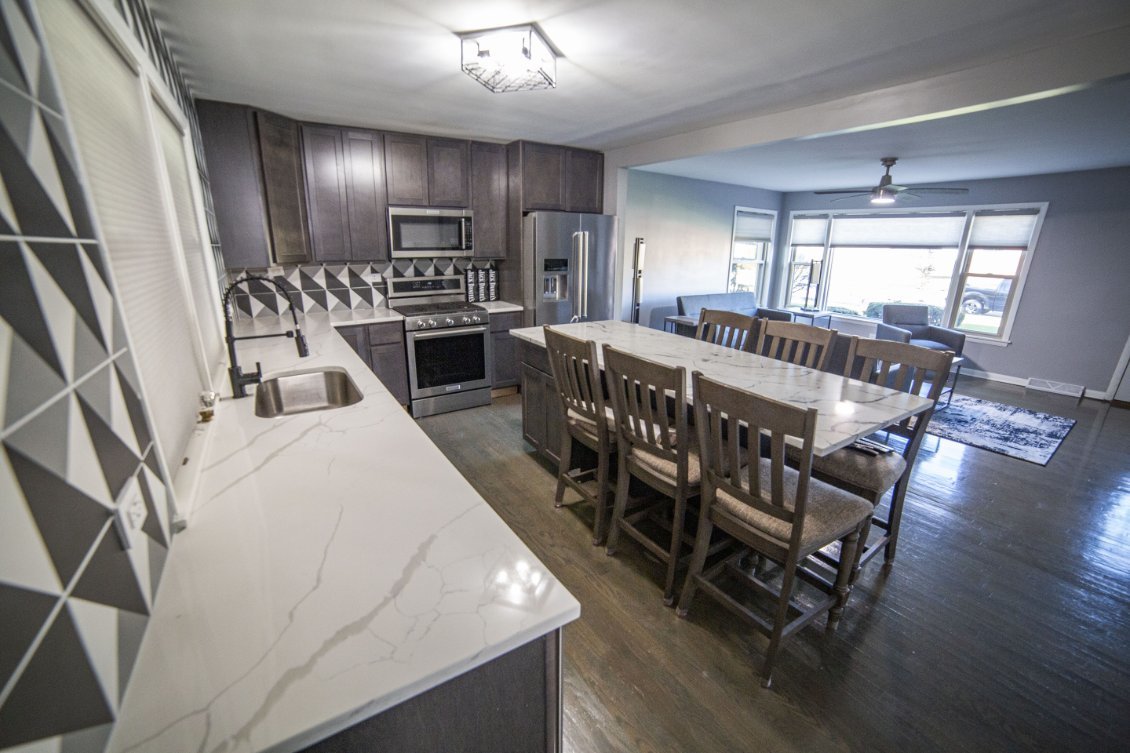 5543 W 83rd Street, Burbank, IL 60459