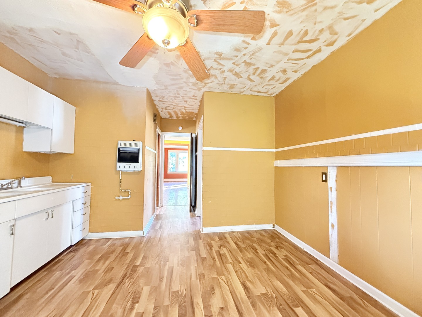 1541 N Latrobe Avenue, Chicago, IL 60651