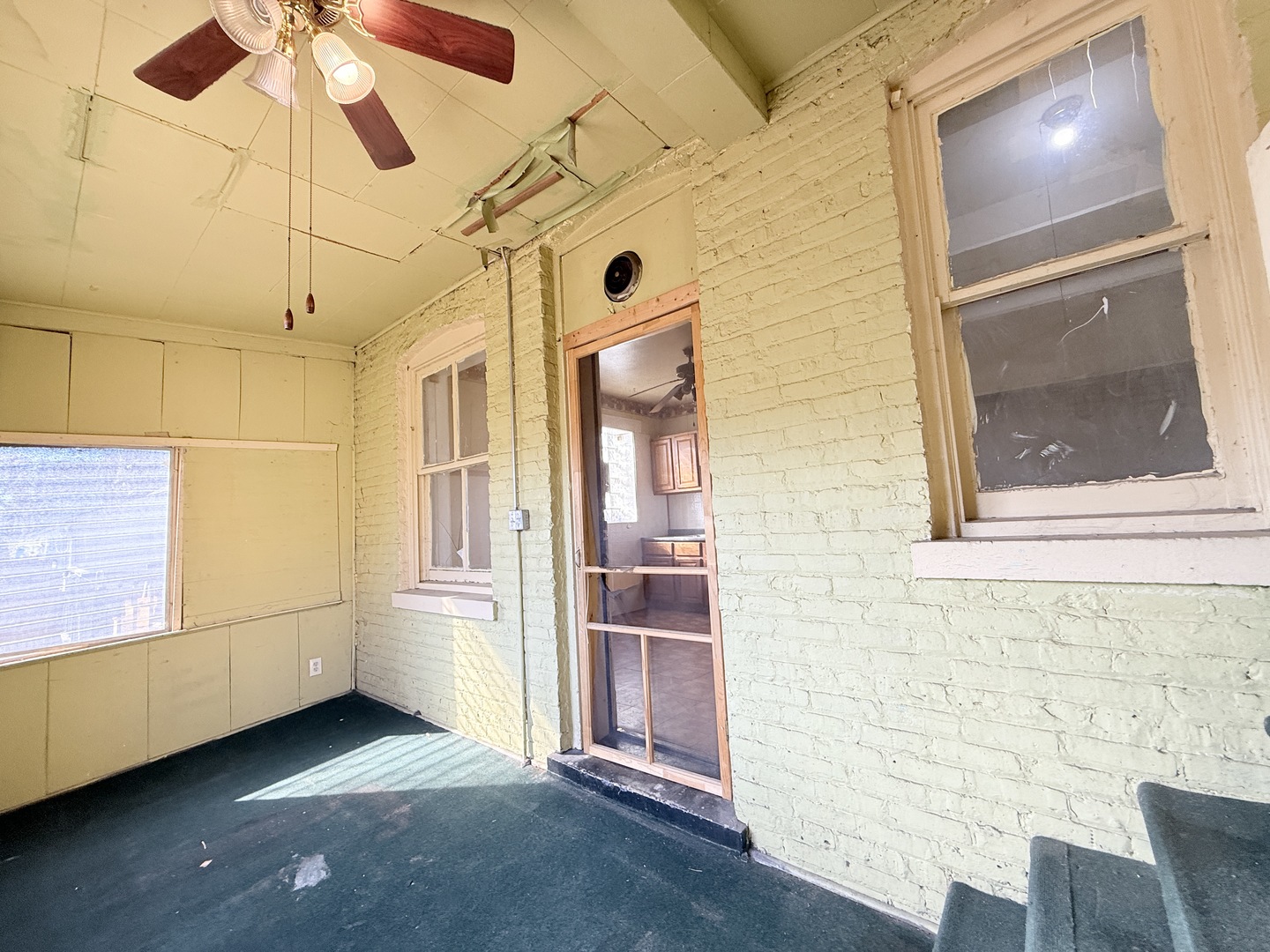 1541 N Latrobe Avenue, Chicago, IL 60651