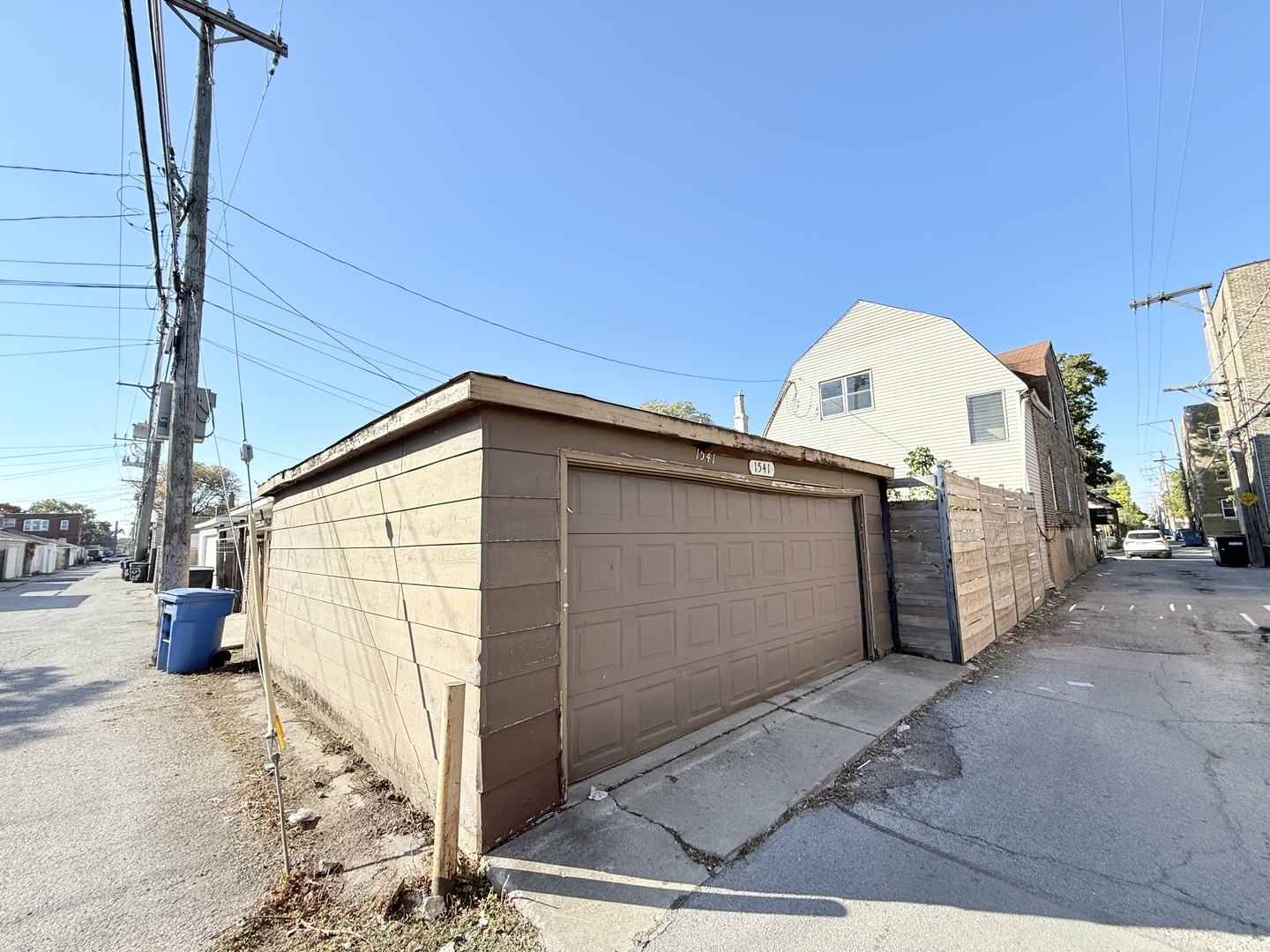 1541 N Latrobe Avenue, Chicago, IL 60651