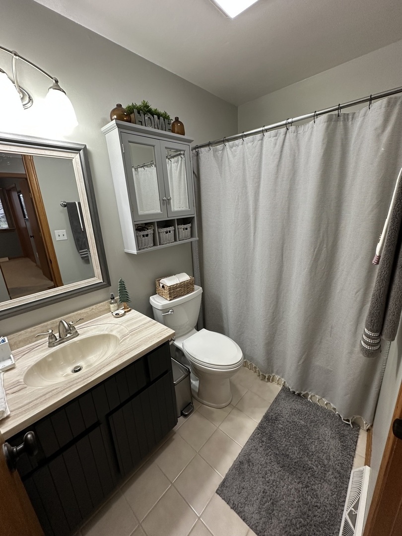 768 Lake Road, New Lenox, IL 60451