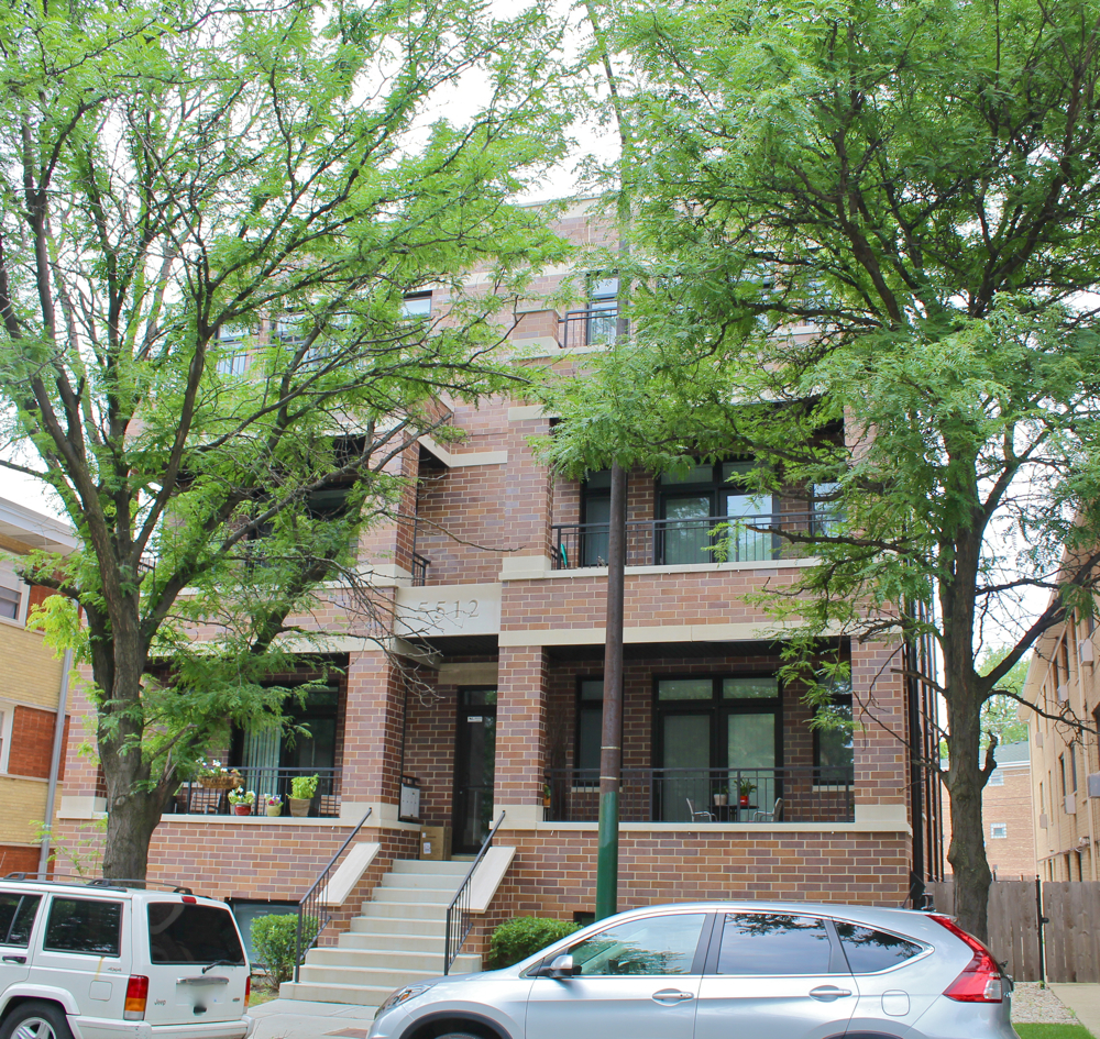 5512 W Higgins Avenue #1E, Chicago, IL 60630