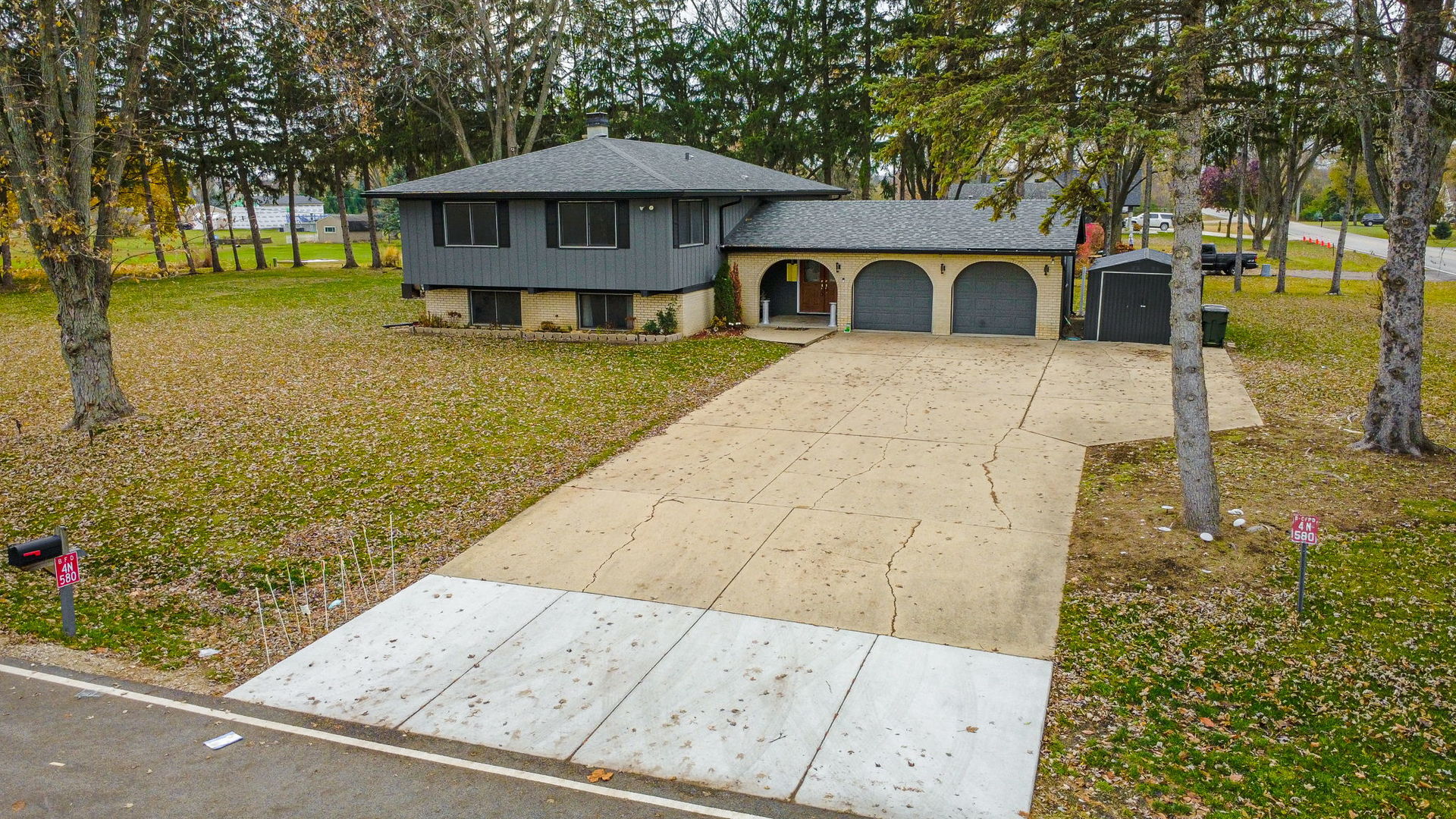 4N580 Chatham Court, West Chicago, IL 60185