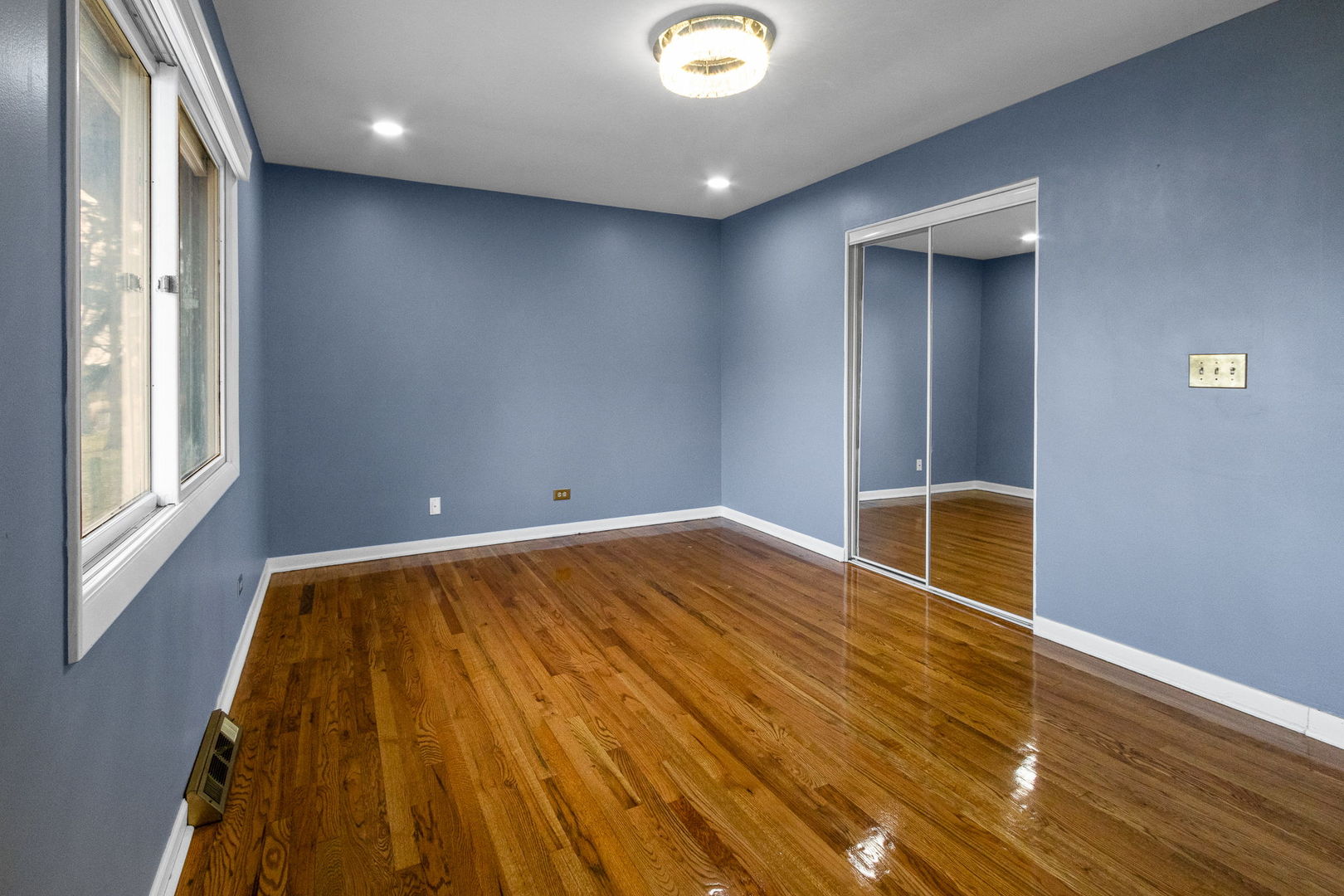 4N580 Chatham Court, West Chicago, IL 60185