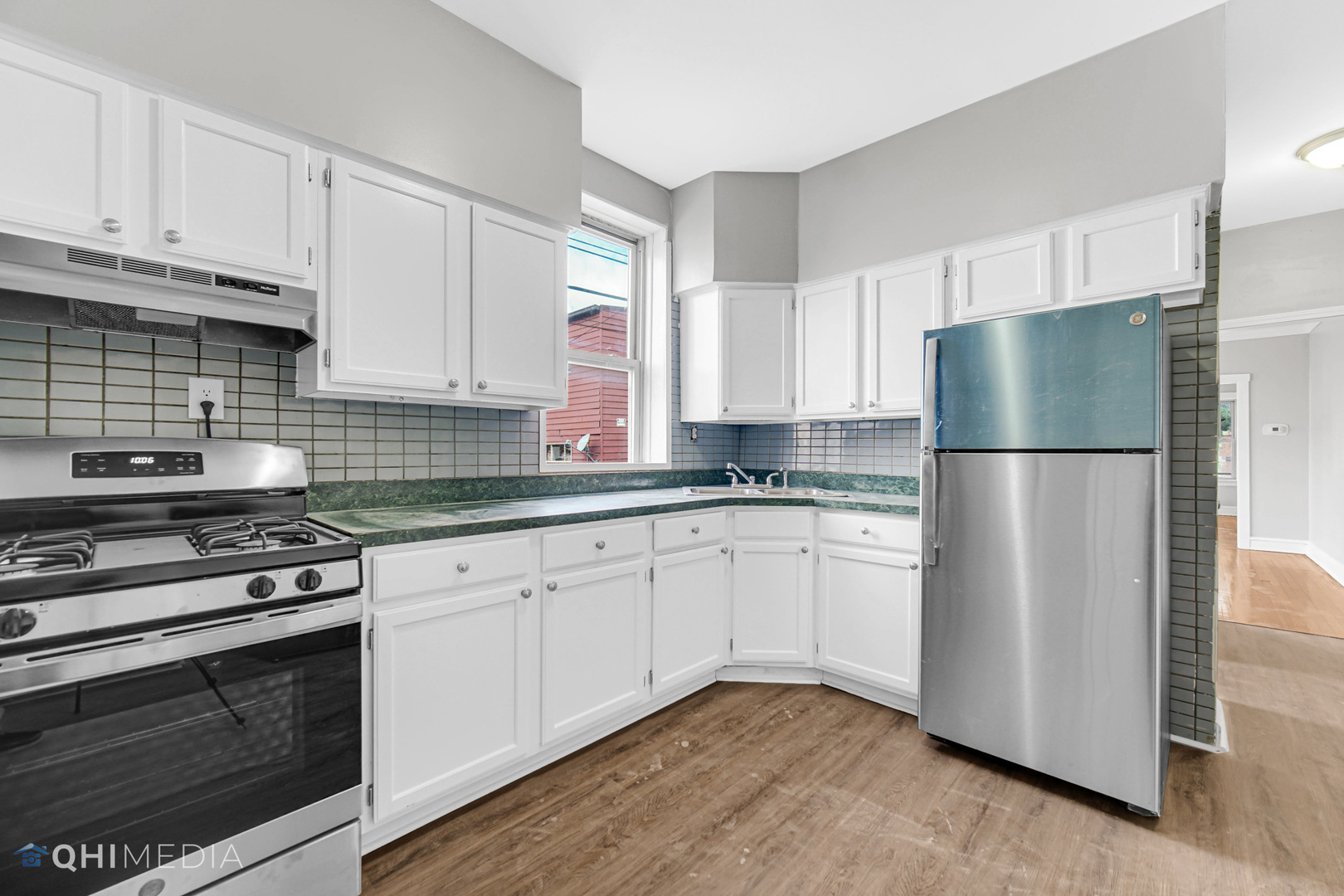 5527 W Potomac Avenue, Chicago, IL 60651