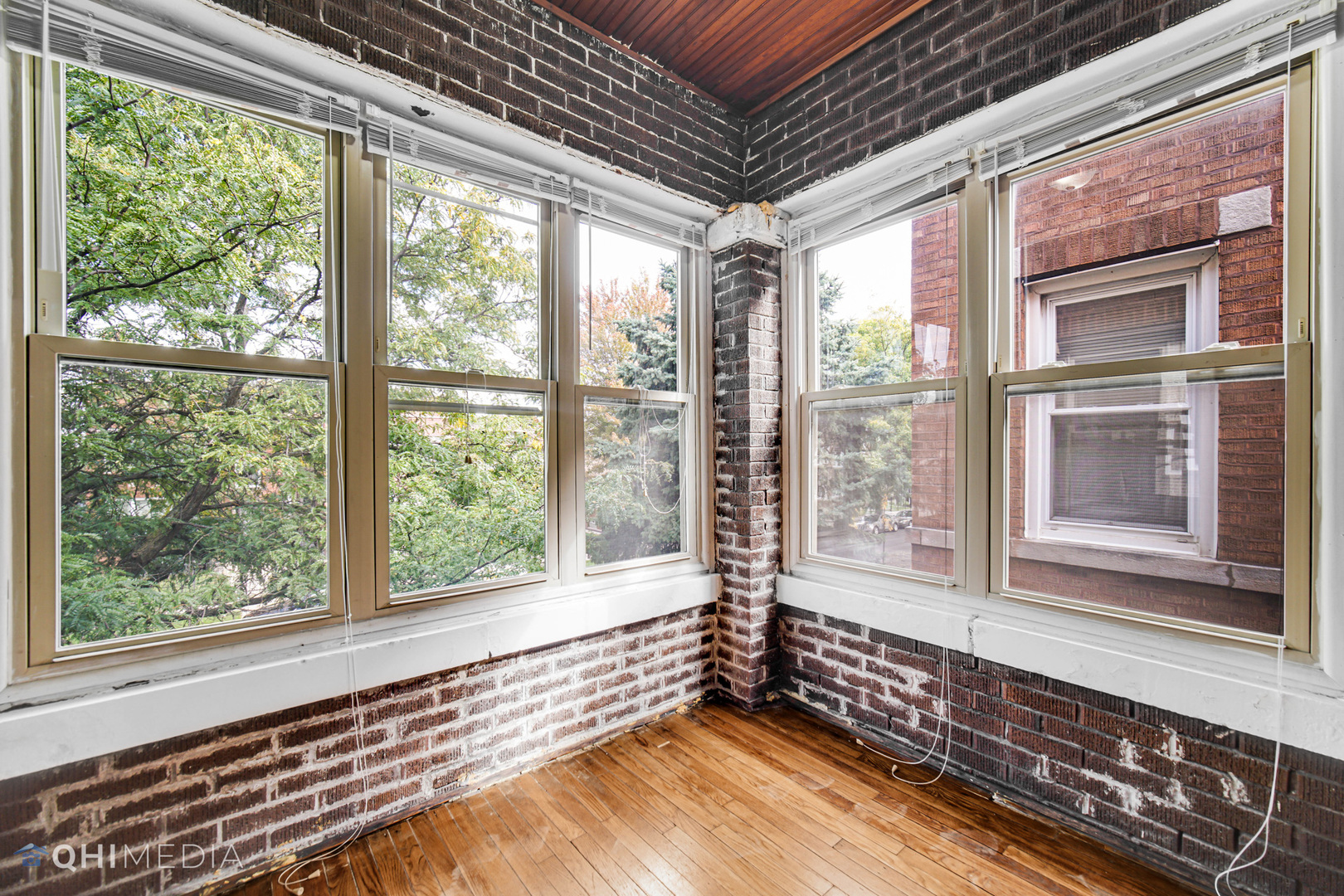 5527 W Potomac Avenue, Chicago, IL 60651