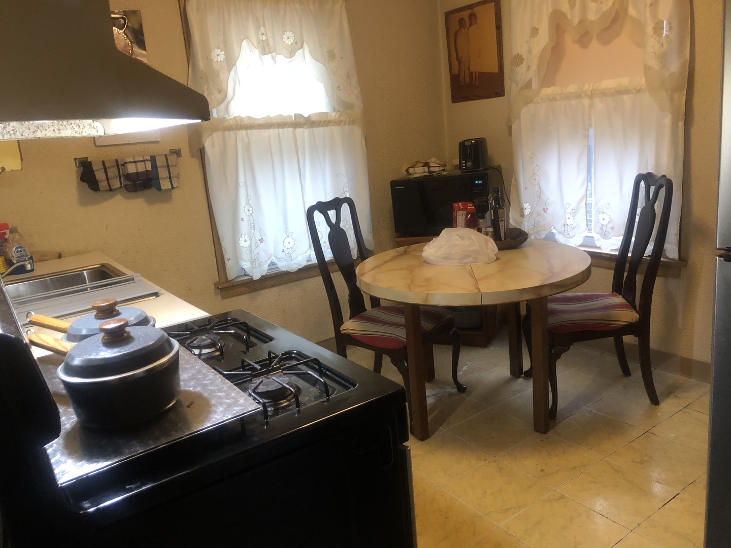 9715 S Dobson Avenue, Chicago, IL 60628