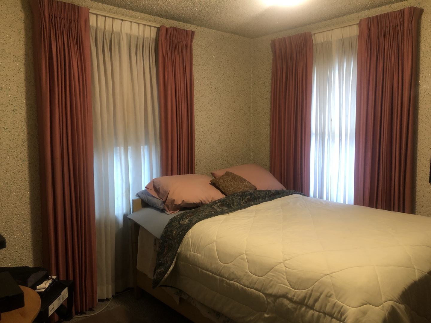 9715 S Dobson Avenue, Chicago, IL 60628