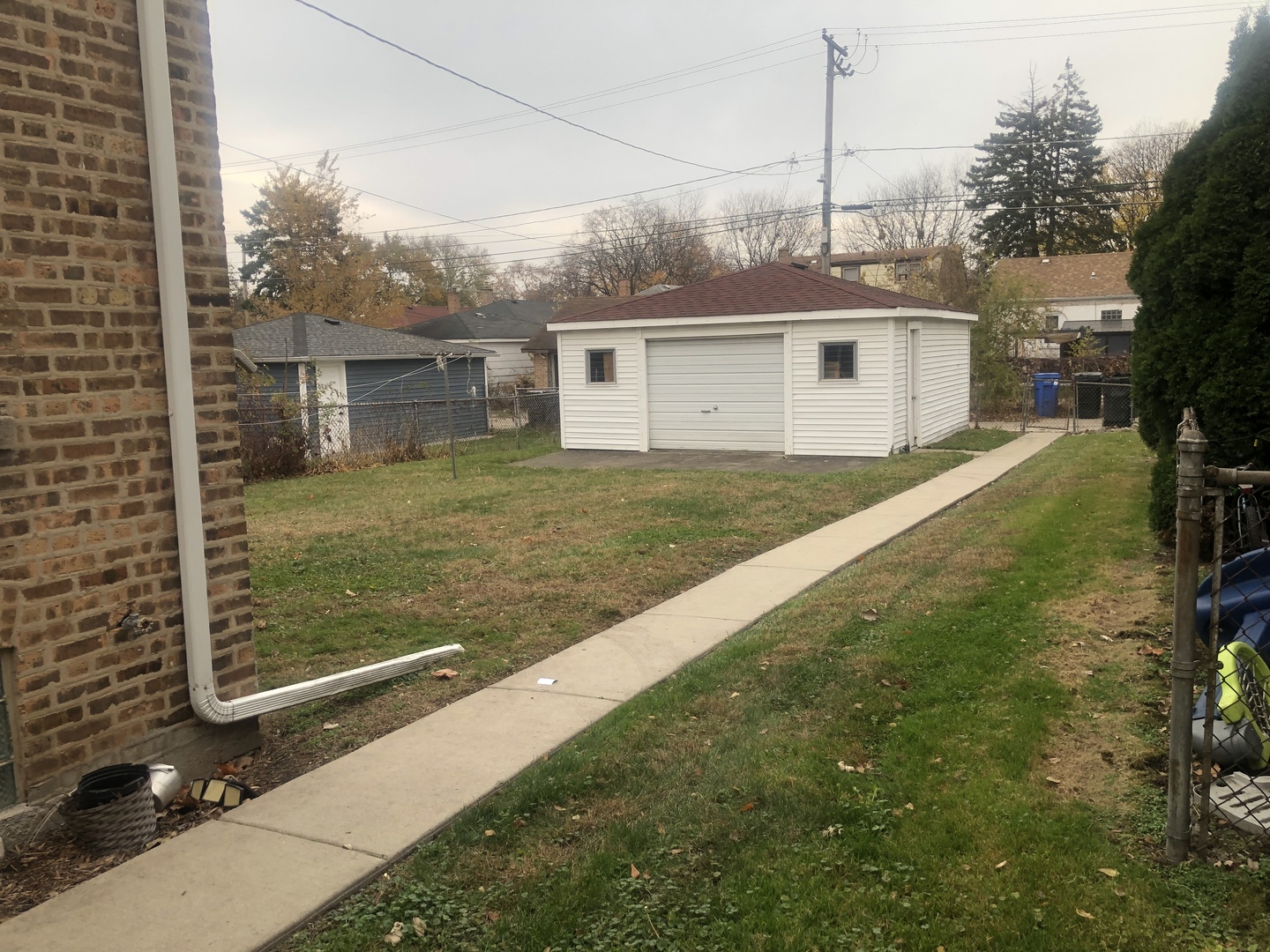 9715 S Dobson Avenue, Chicago, IL 60628