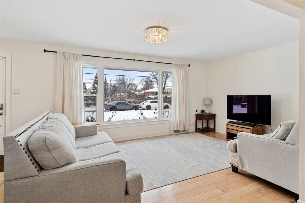 6101 W 127th Street, Palos Heights, IL 60463